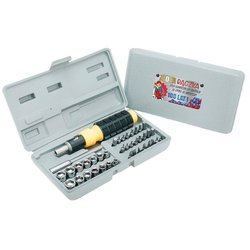 Prezent na urodziny upominek zestaw kluczy