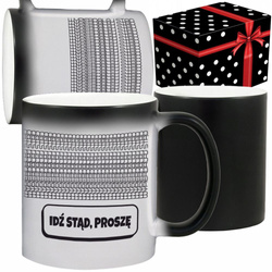 KUBEK BEZ CENZURY SP#ERDALAJ MIŁEGO DNIA A TERAZ WYP#ERDALAJ IDŹ PAN W CH#J PREZENT UKRYTY PRZEKAZ