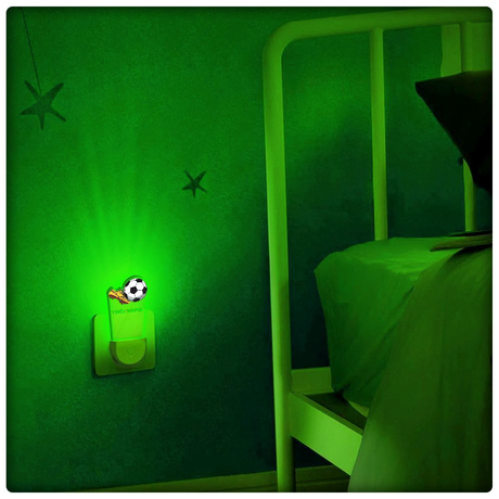 Lampka Nocna LED dla Dziecka PIŁKARZA KORKI do kontaktu gniazdka CZUJNIK