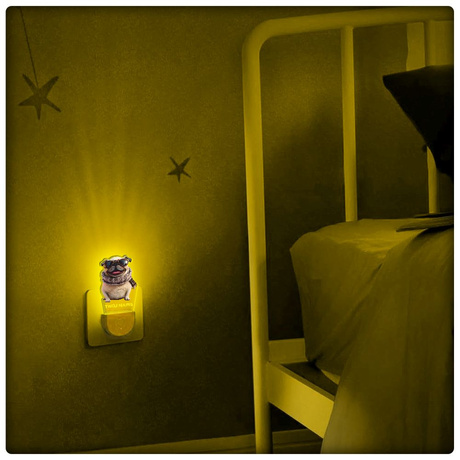 Lampka Nocna LED dla Dziecka Buldog PIESEK do kontaktu gniazdka CZUJNIK