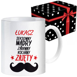 Kubek z nadrukiem KUBEK NA DZIEŃ CHŁOPAKA PERSONALIZOWANY PREZENT UPOMINEK MIX WZORY z imieniem